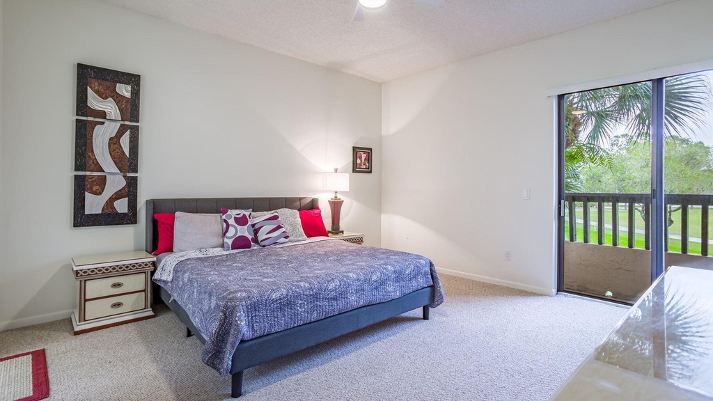 7460 La Paz Boulevard - Photo 10