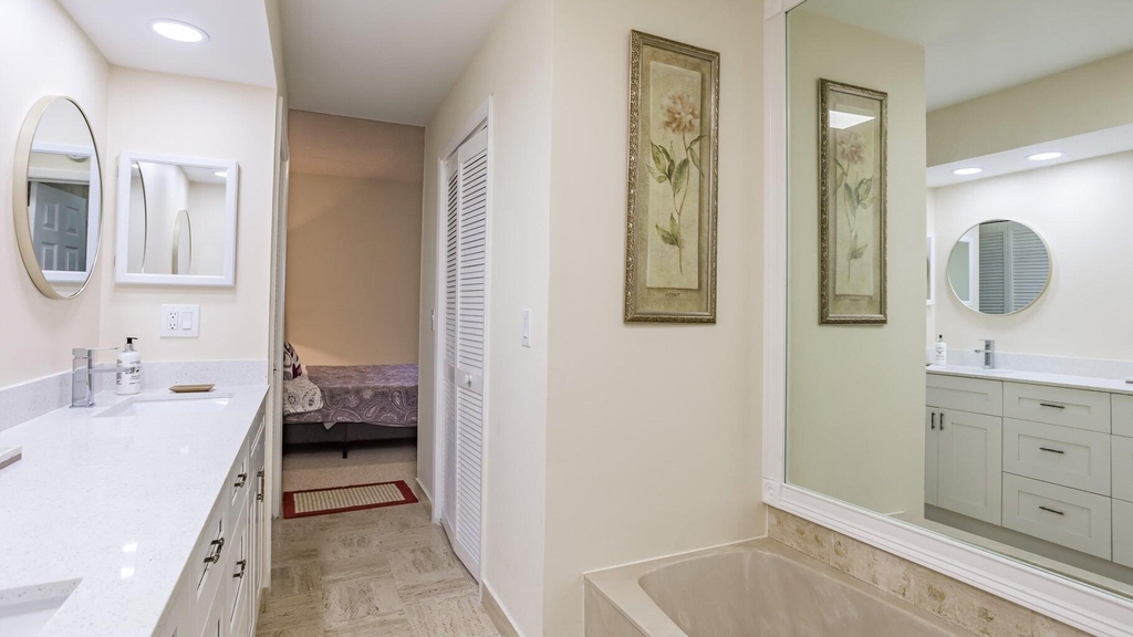 7460 La Paz Boulevard - Photo 13