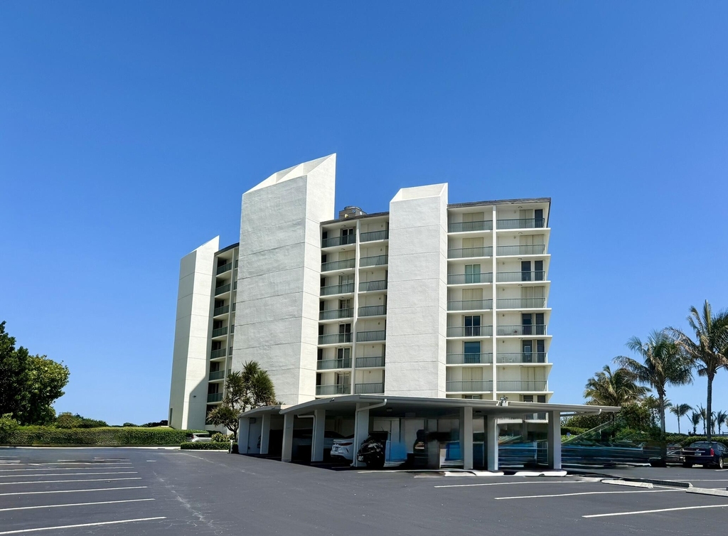 5400 N Ocean Drive - Photo 1