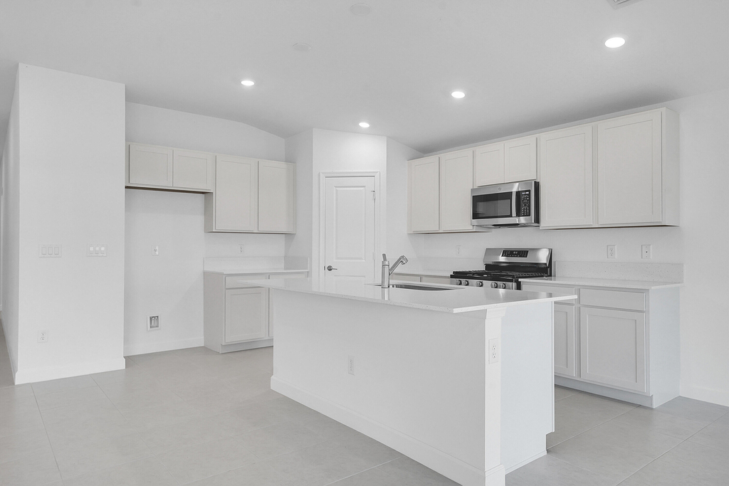 6394 Nw Windwood Way - Photo 5