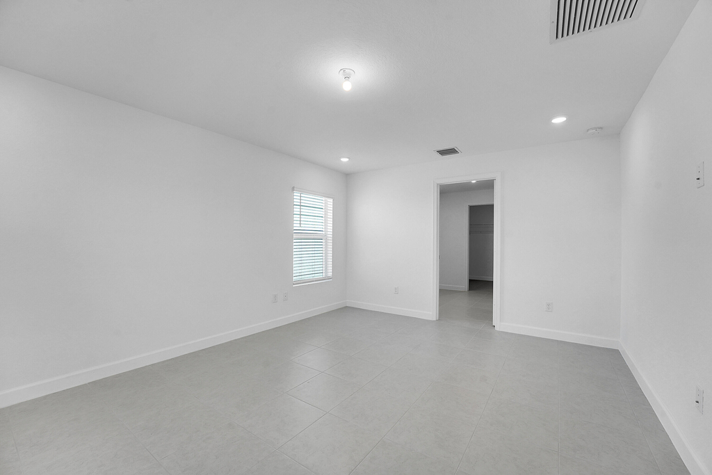 6394 Nw Windwood Way - Photo 9