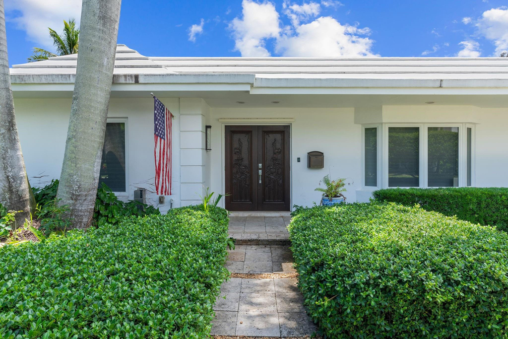 2848 Ne 35th Court - Photo 1