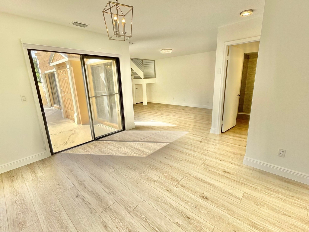 359 Prestwick Circle - Photo 3