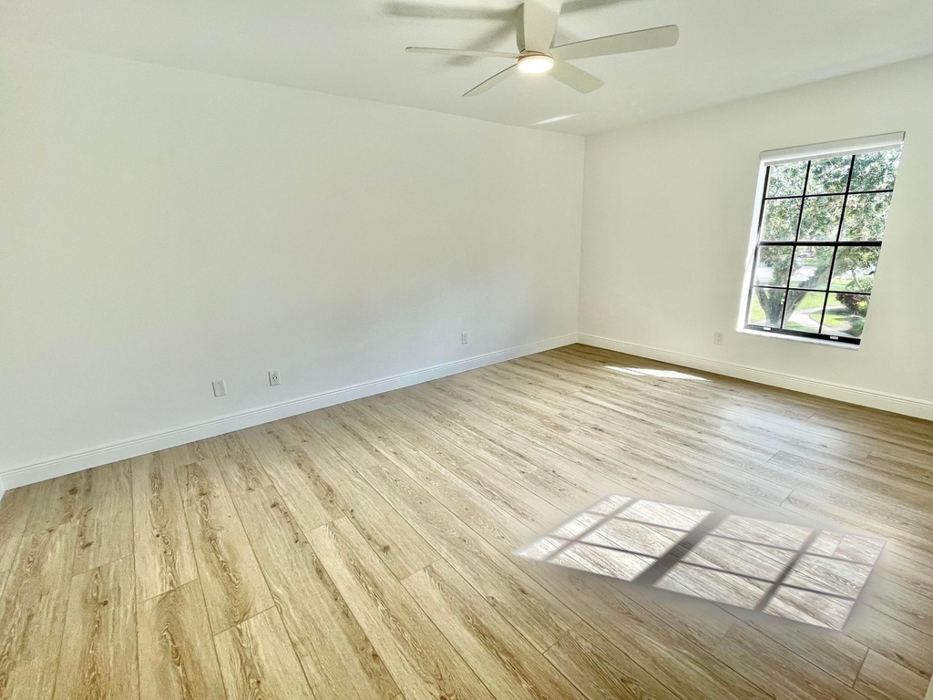 359 Prestwick Circle - Photo 7