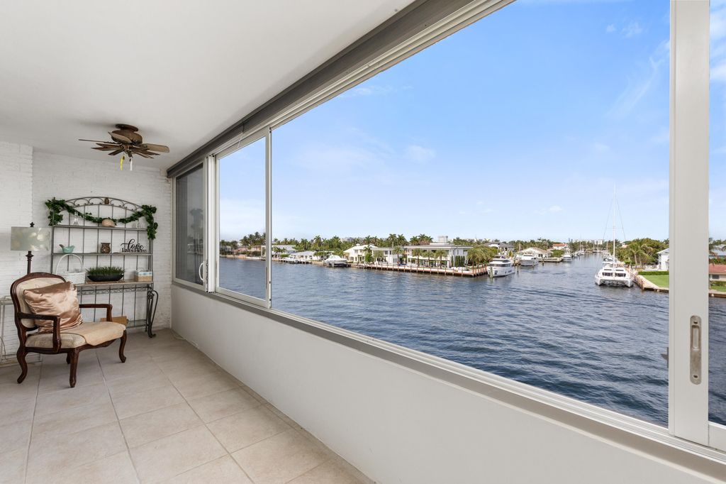401 N Riverside Drive - Photo 5