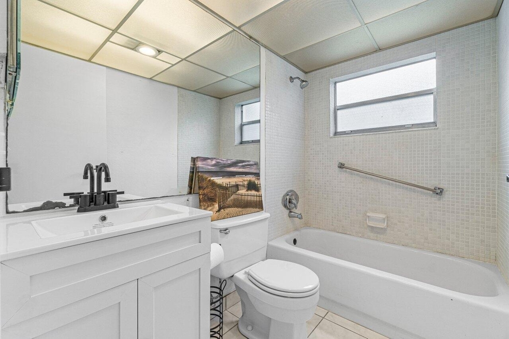 260 Brittany F - Photo 11