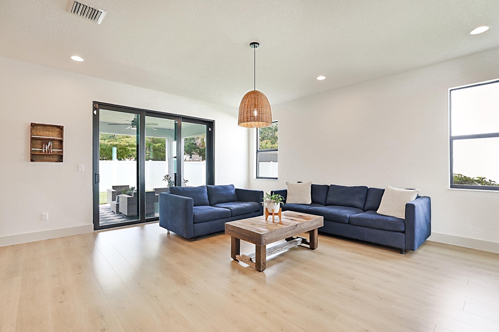 6151 Yerba Buena Court - Photo 8