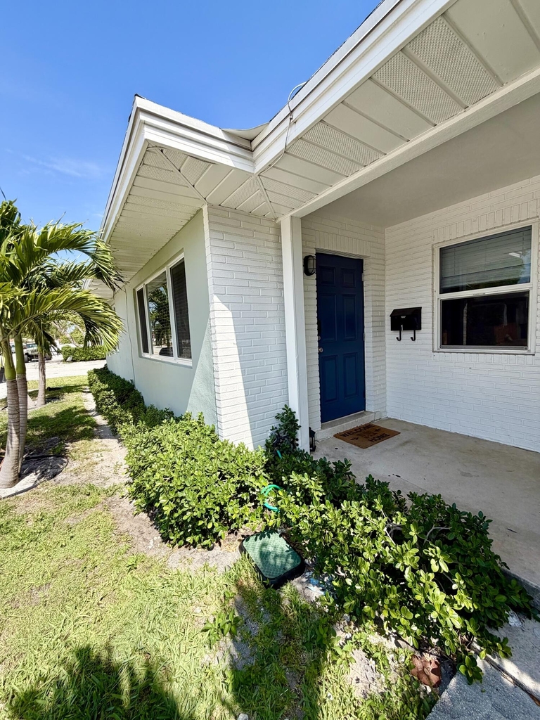 1502 N J Street - Photo 0