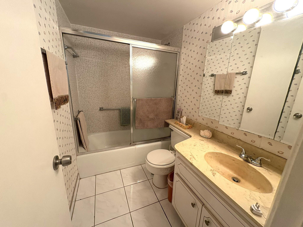 2350 Ne 14th Street - Photo 6