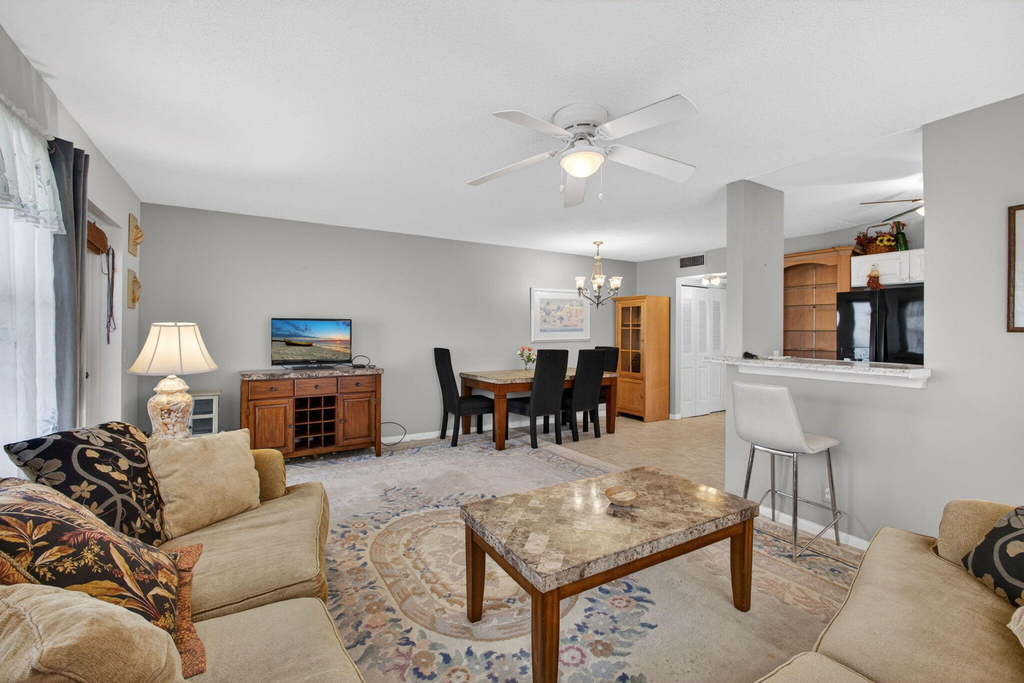 157 Camden G - Photo 6