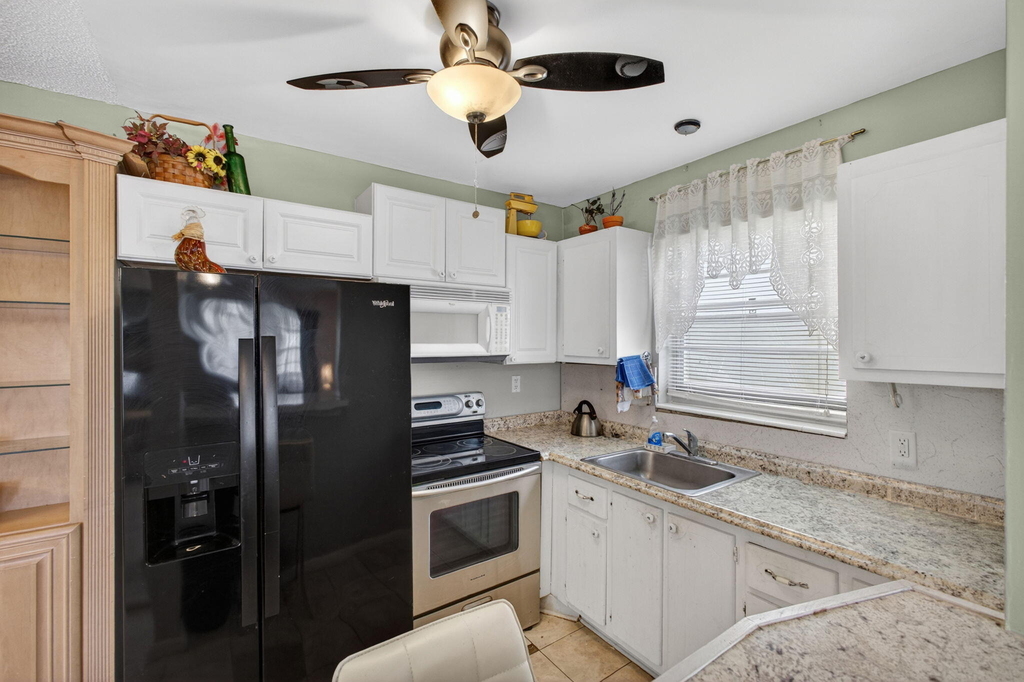 157 Camden G - Photo 1