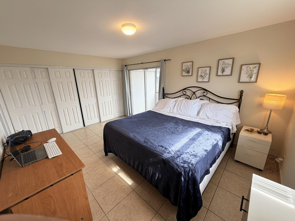 419 Brittany Drive - Photo 3