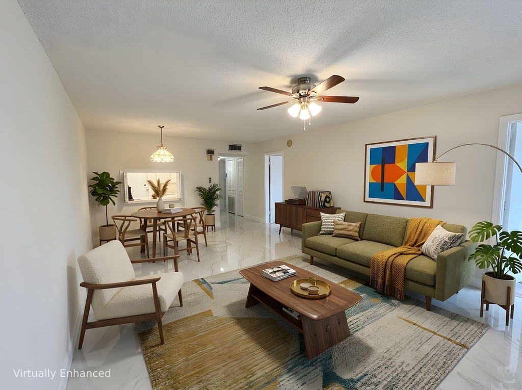 330 Se 2nd Street - Photo 1