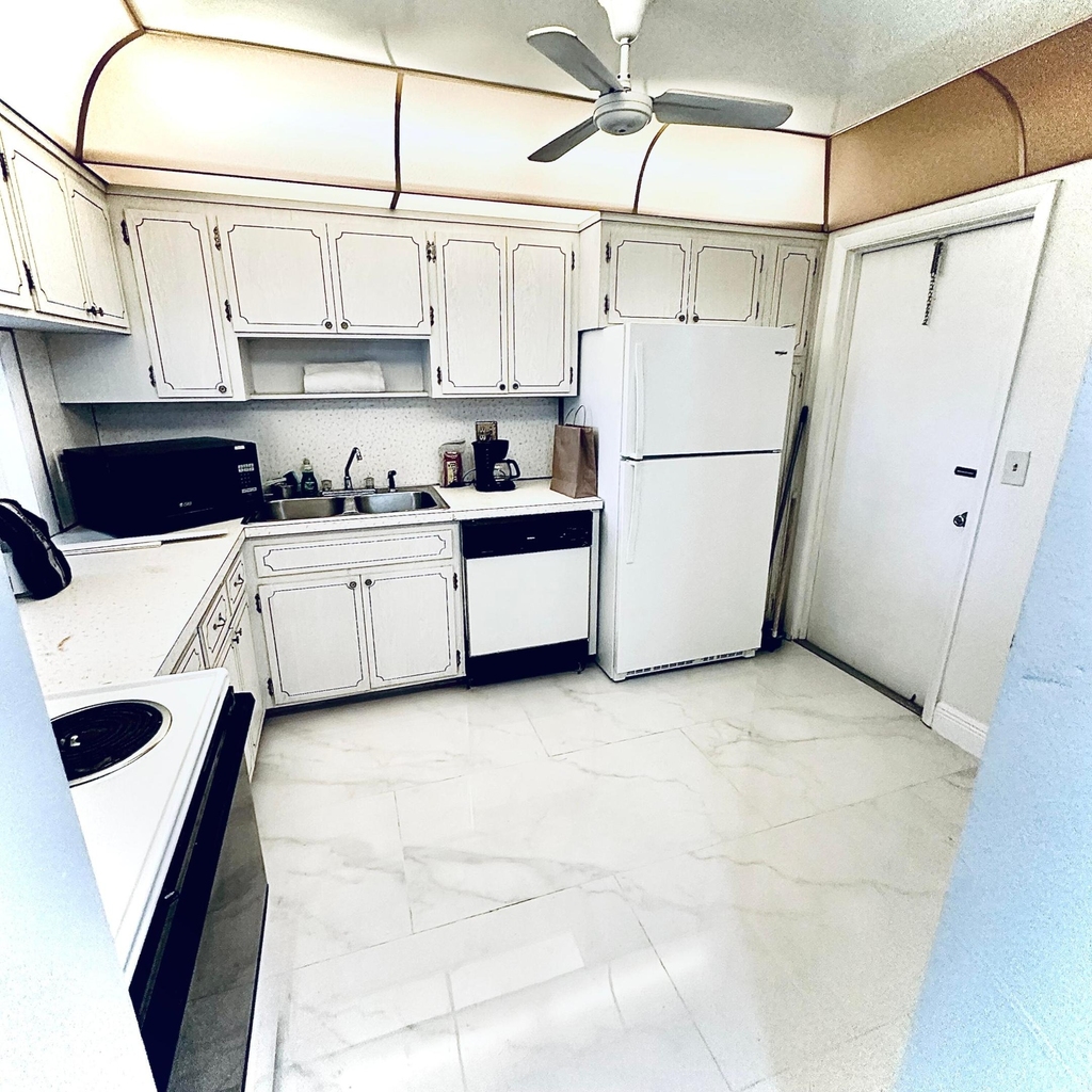 330 Se 2nd Street - Photo 3