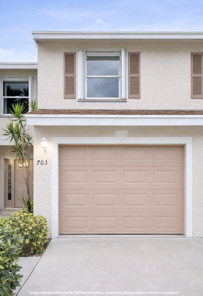 703 Crosswinds Drive - Photo 0