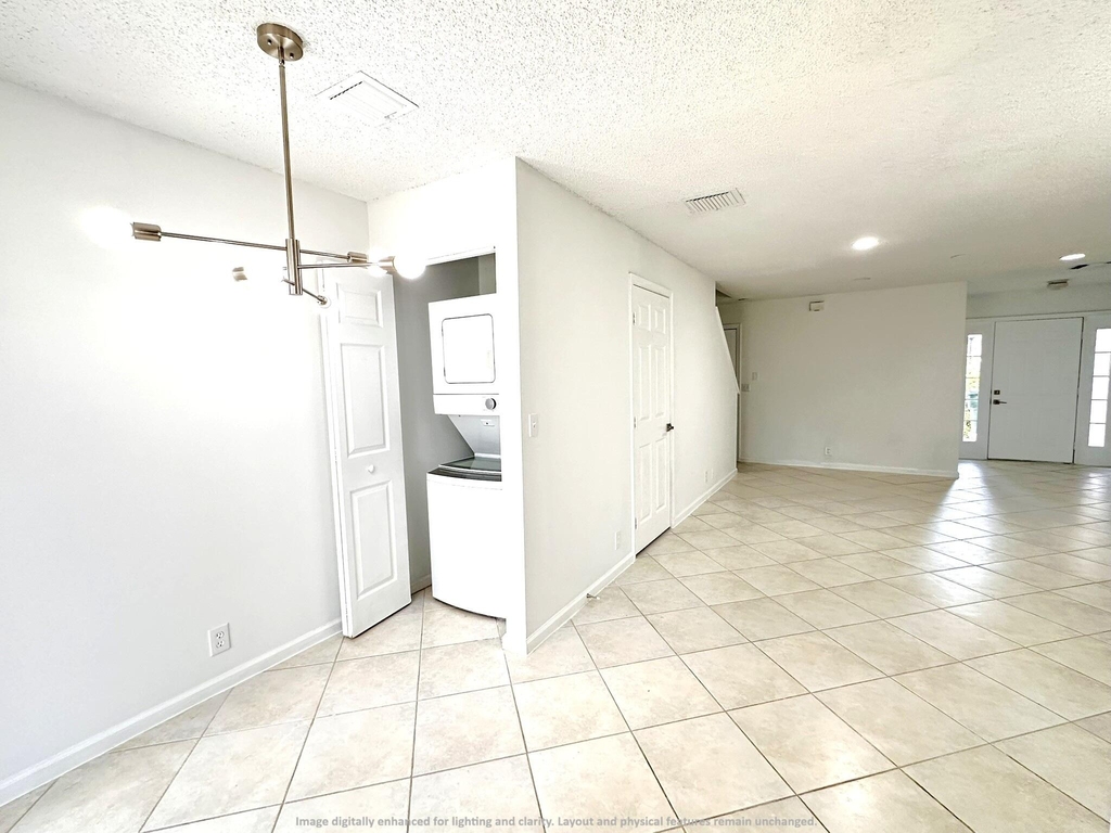 703 Crosswinds Drive - Photo 5