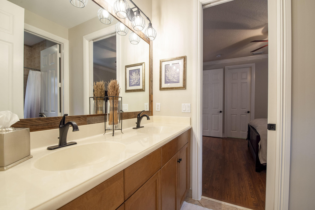 8801 Wellington View Drive - Photo 32