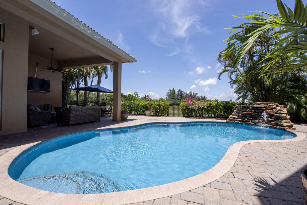 8801 Wellington View Drive - Photo 40