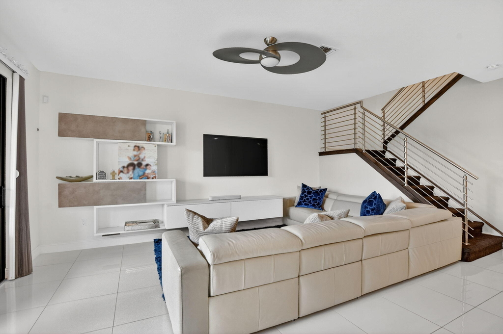 10106 Akenside Drive - Photo 7