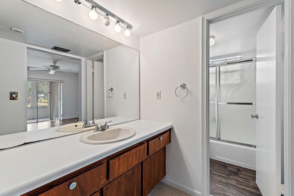 5570 Tamberlane Circle - Photo 23