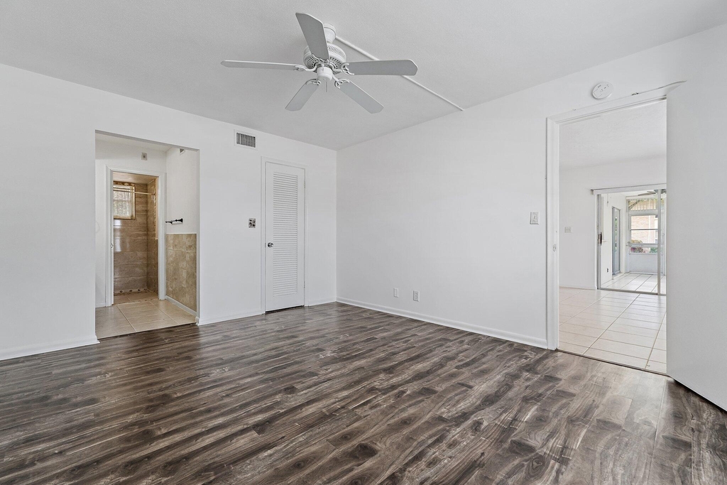 5570 Tamberlane Circle - Photo 14