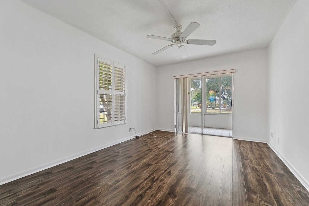 5570 Tamberlane Circle - Photo 19