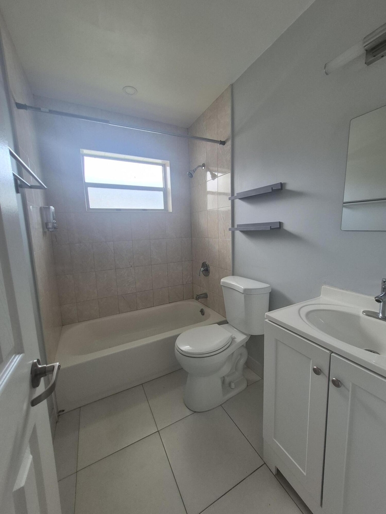 7221 Venetian Street - Photo 5