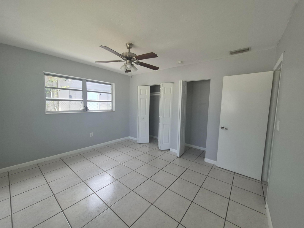 7221 Venetian Street - Photo 8