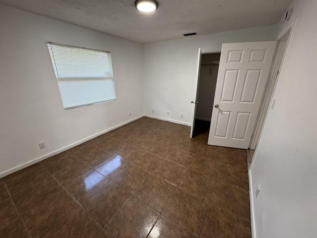 4356 Maine Street - Photo 5