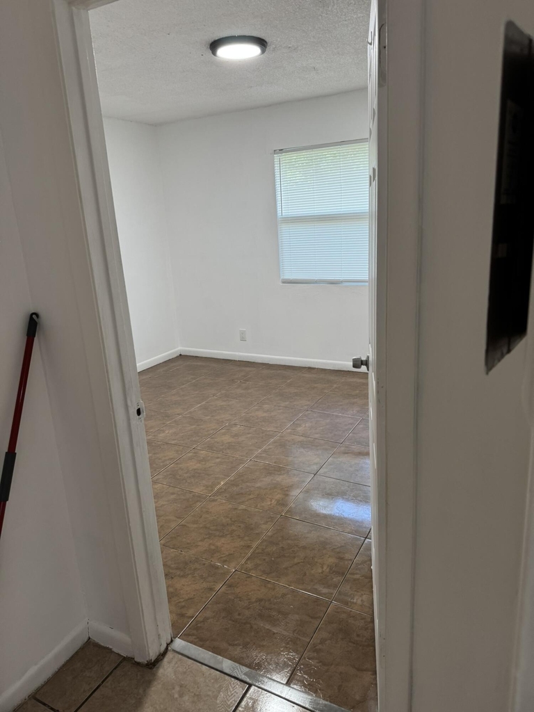 4356 Maine Street - Photo 4