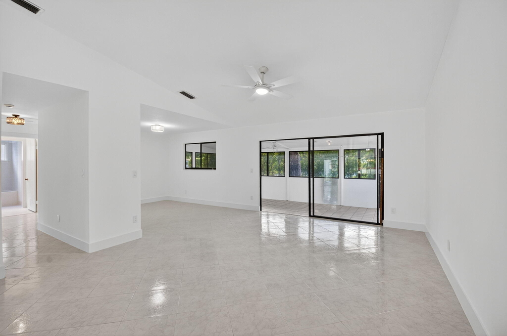 29 Fawlkland Circle - Photo 11