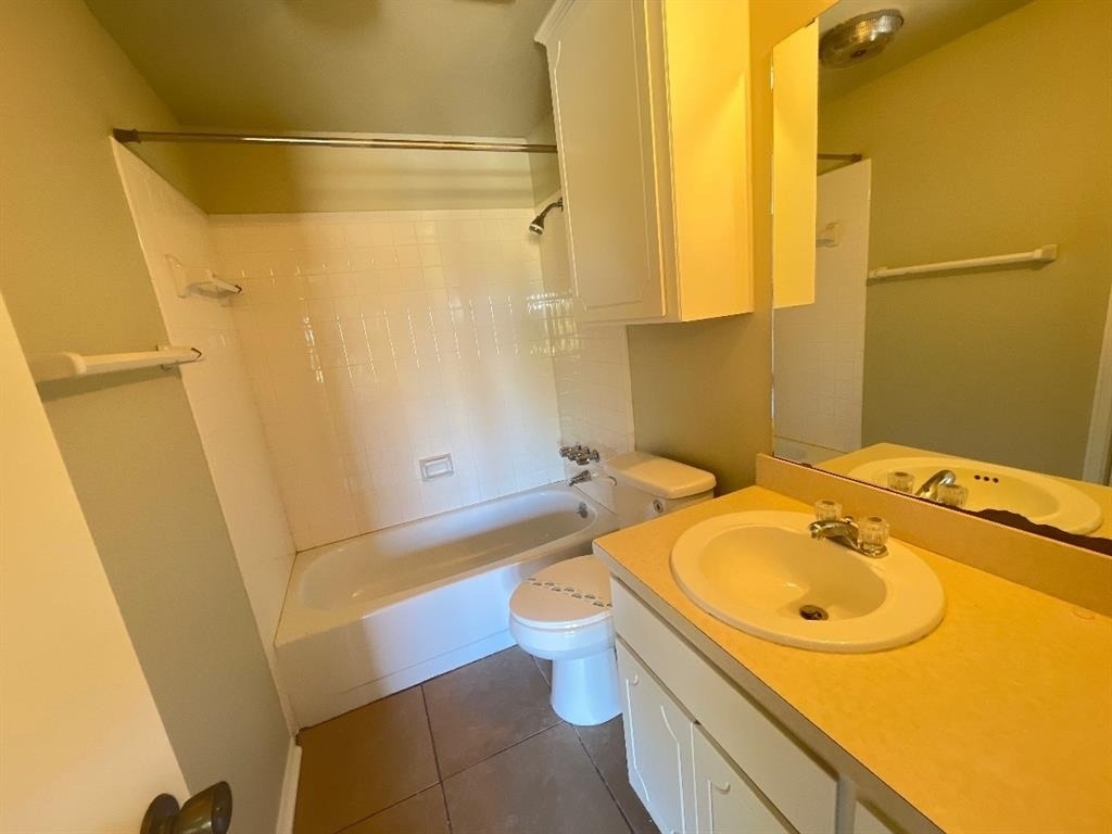 2126 Nw 118th Street - Photo 10