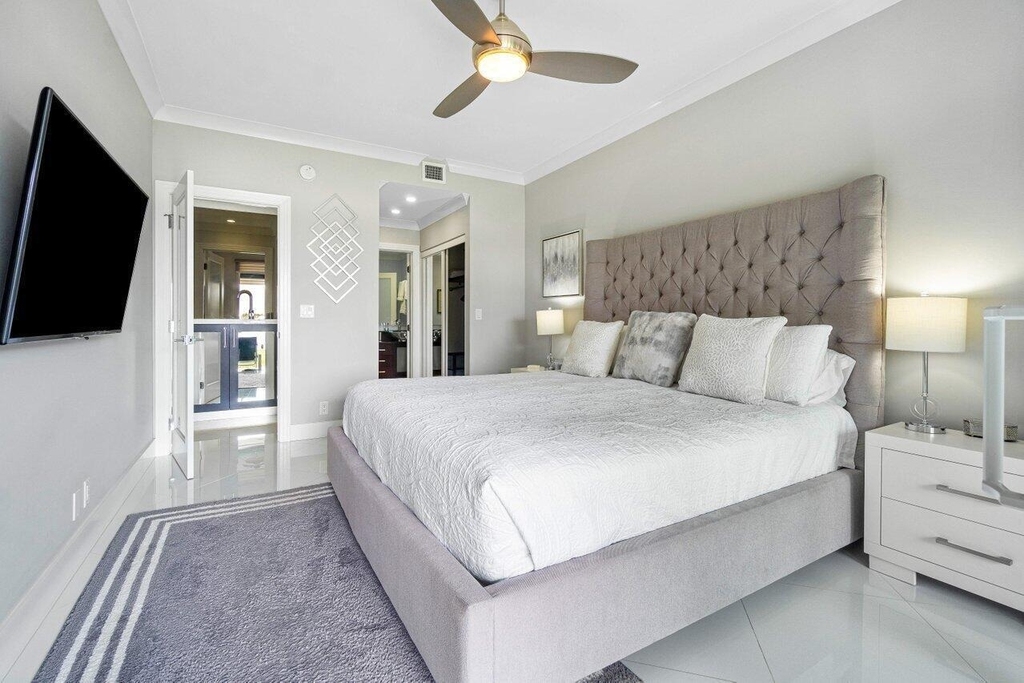 324 N Lake Drive - Photo 18