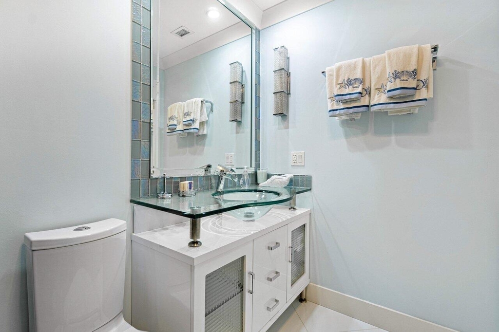 324 N Lake Drive - Photo 23