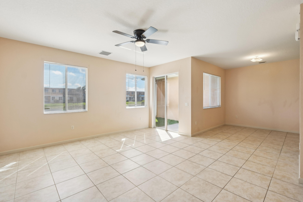 2584 Sw Stockbridge Sq Square Sw - Photo 39