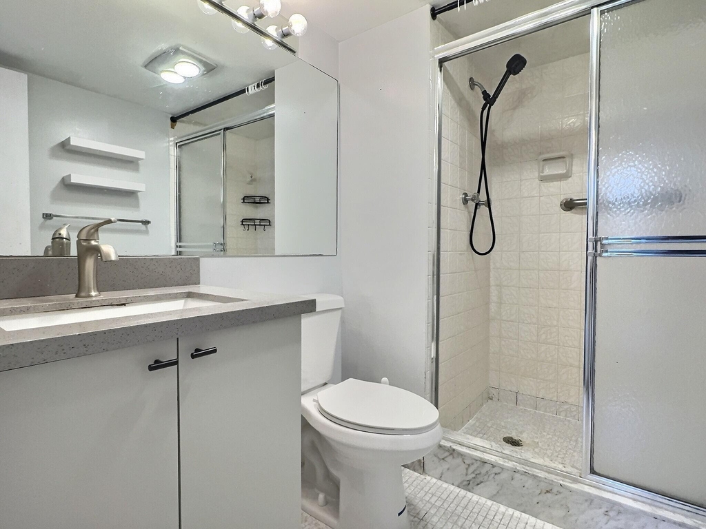 400 S Hollybrook Drive - Photo 4
