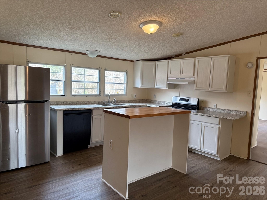 3805 Saluda Road - Photo 8