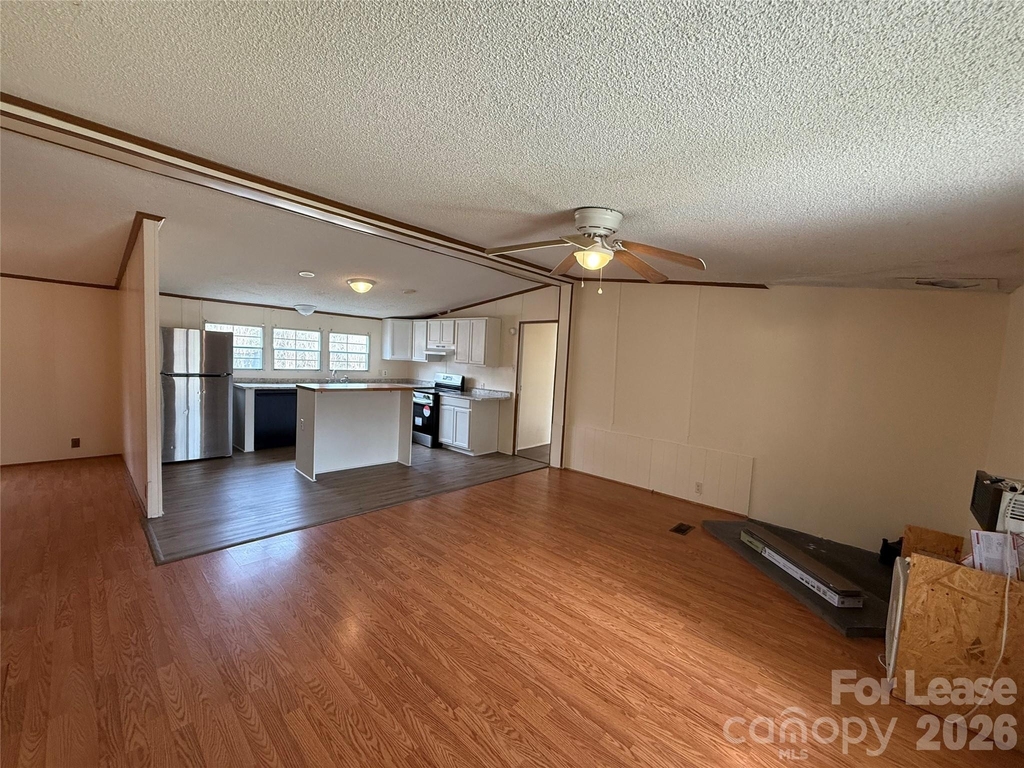 3805 Saluda Road - Photo 7