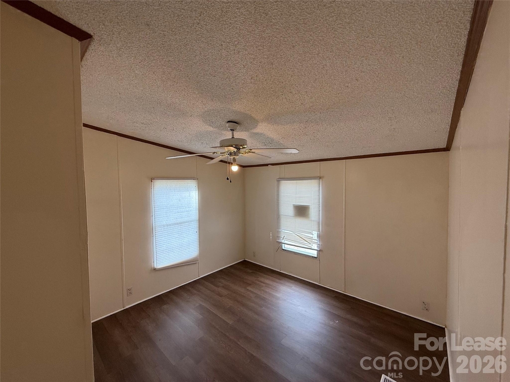 3805 Saluda Road - Photo 18