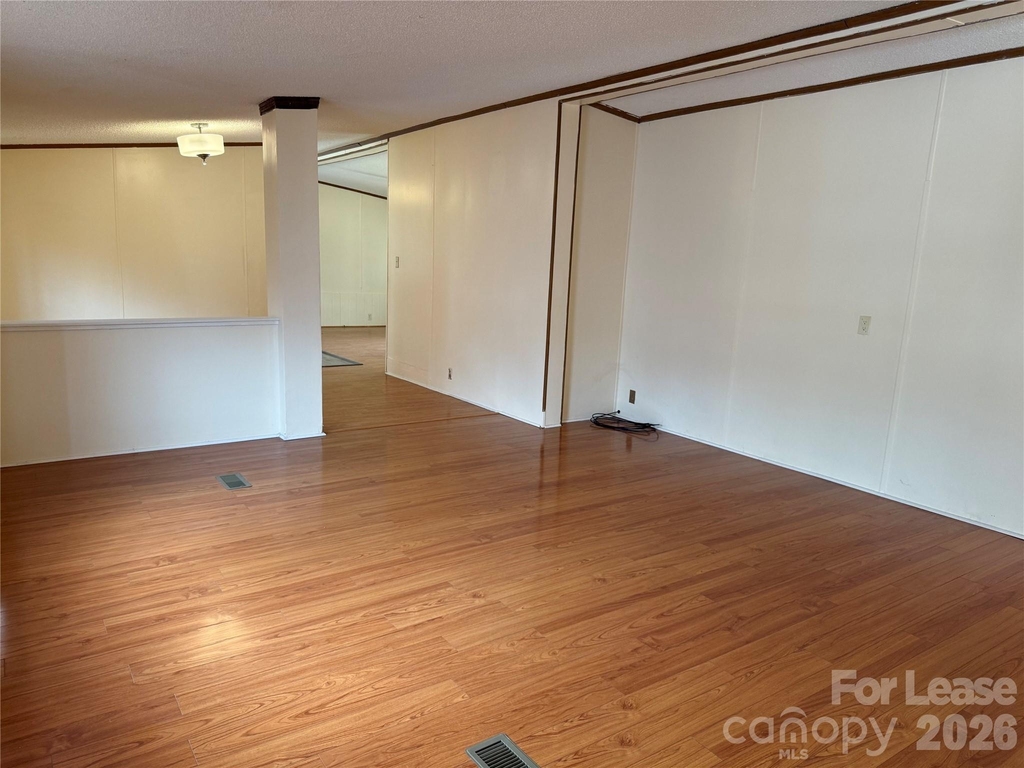 3805 Saluda Road - Photo 6