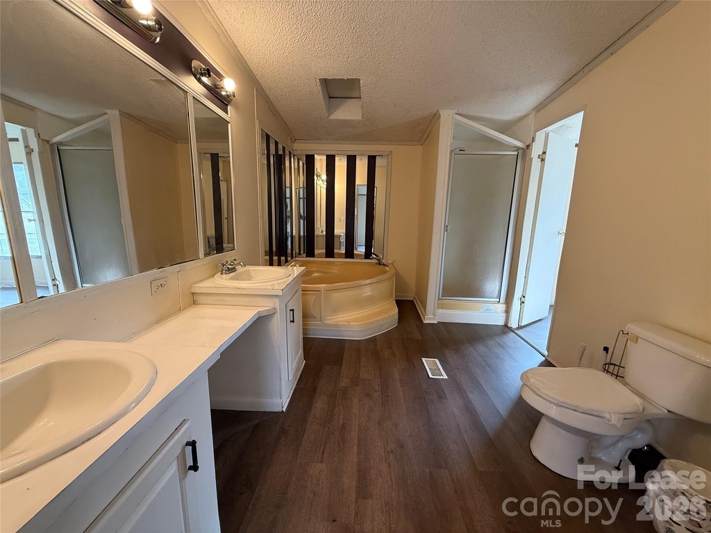 3805 Saluda Road - Photo 13