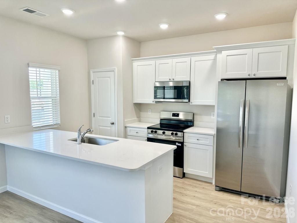 2290 Marsh Hawk Street - Photo 3