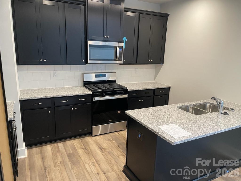 9547 Munsing Drive - Photo 3
