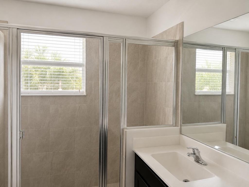 4329 Veleiros Avenue - Photo 10