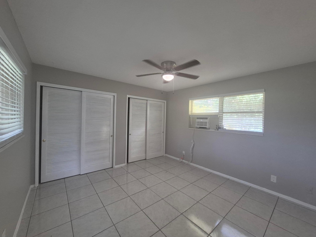 325 Nw 25th Street - Photo 4