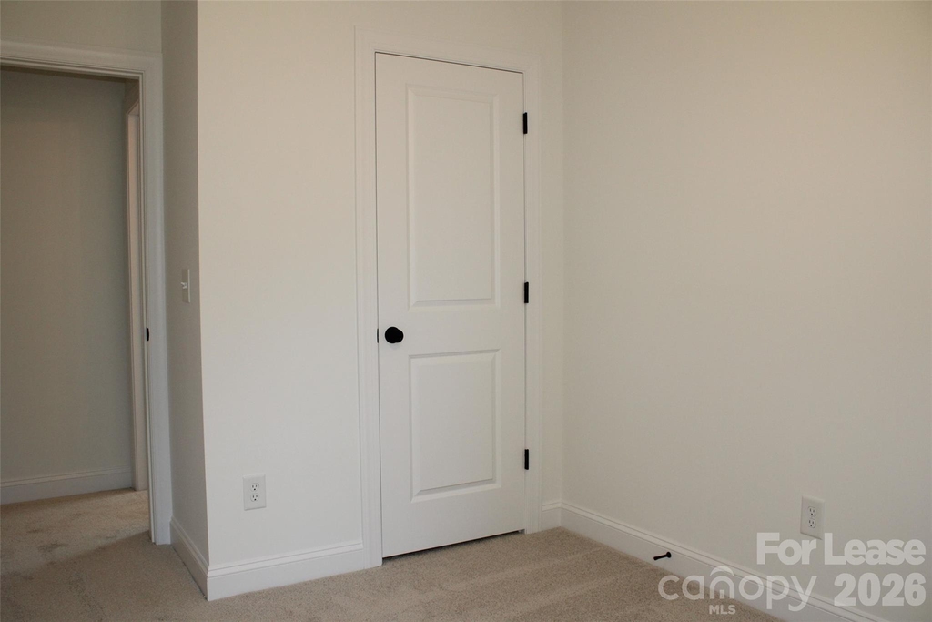 574 W Park Avenue - Photo 15