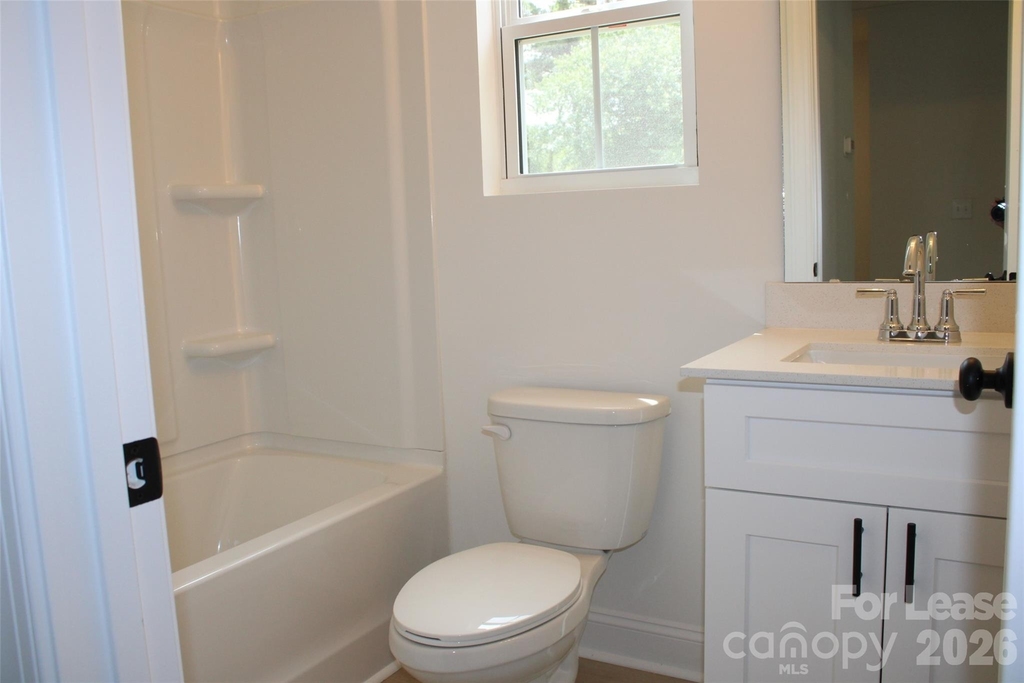 574 W Park Avenue - Photo 16