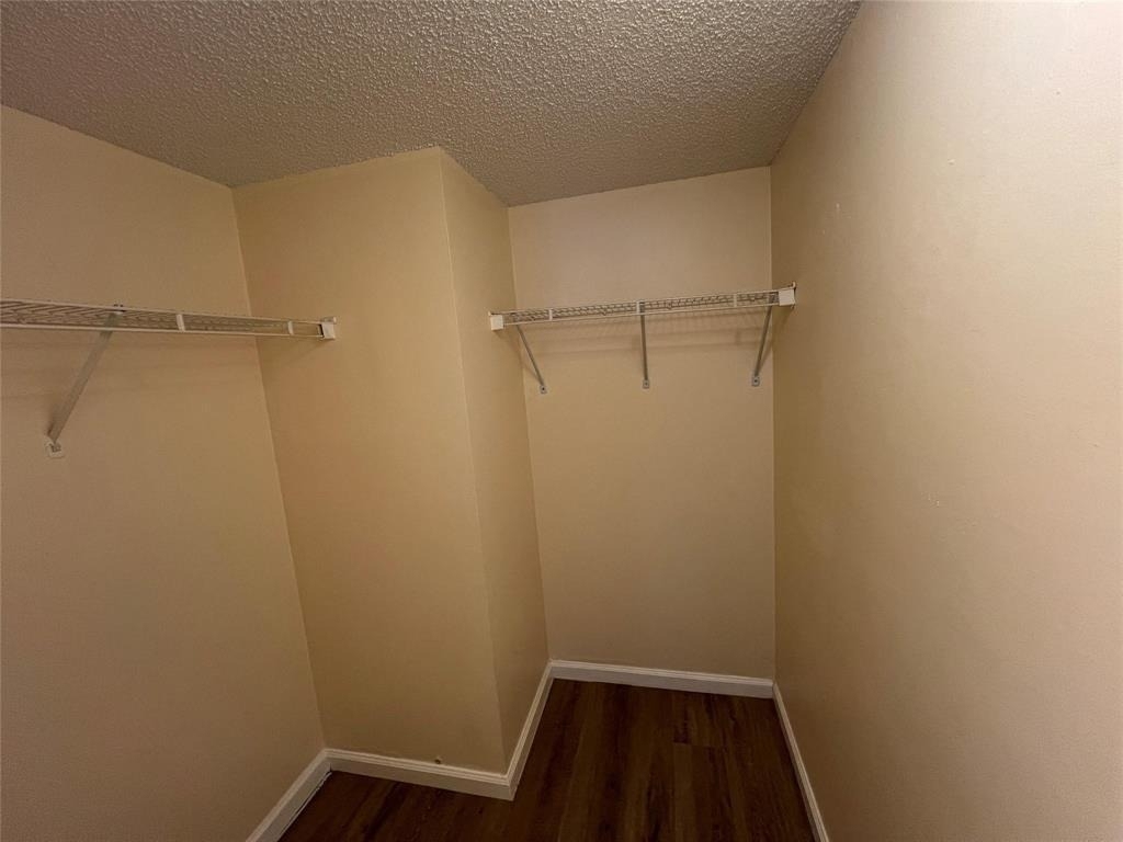 2431 Nw 56th Avenue - Photo 8