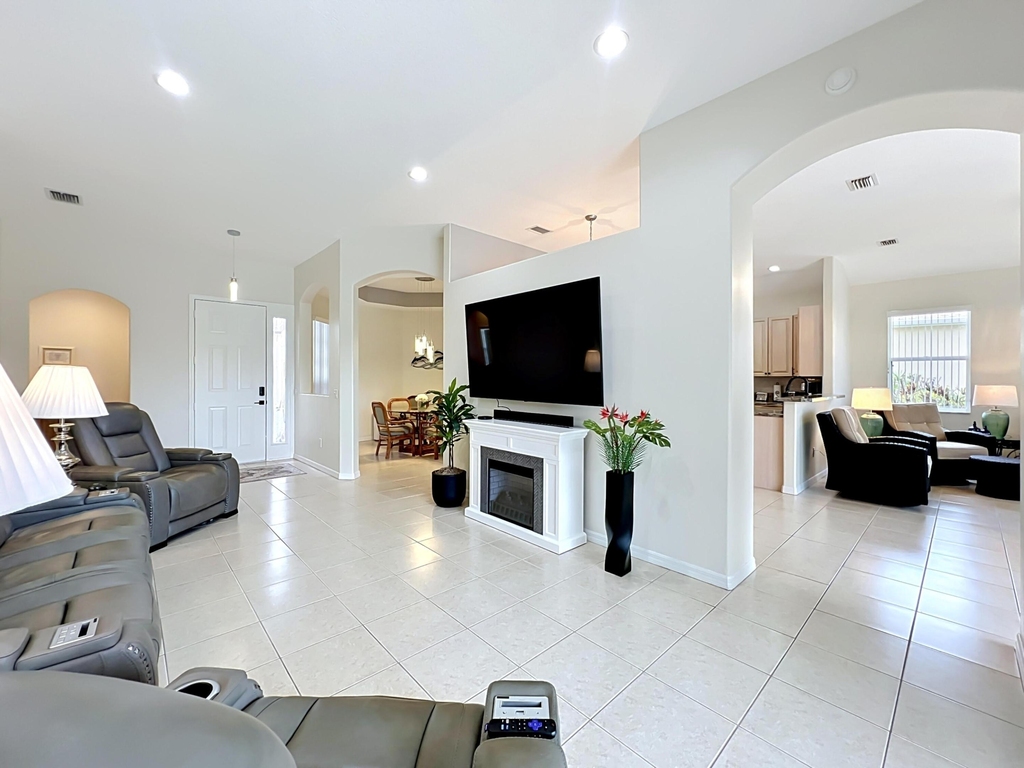 1343 Shoreline Circle - Photo 9