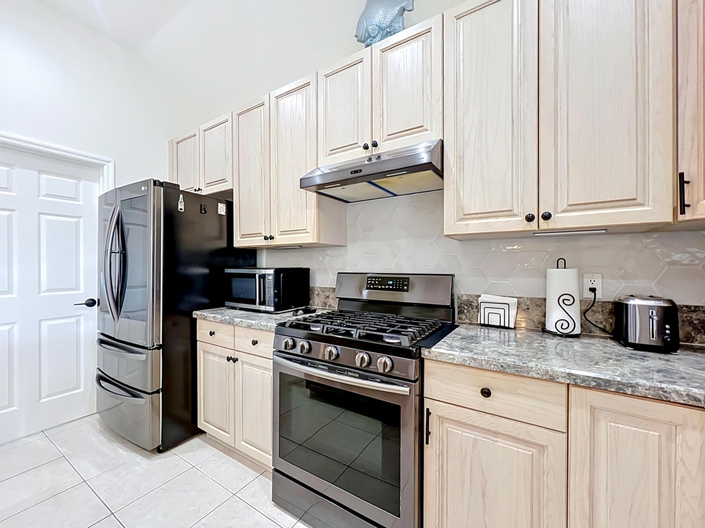 1343 Shoreline Circle - Photo 18